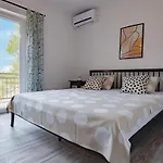 Amazing In With Wifi Apartman Kašić